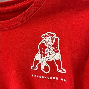 Patriots 
Red Foxborough MA‎ Sweatshirt